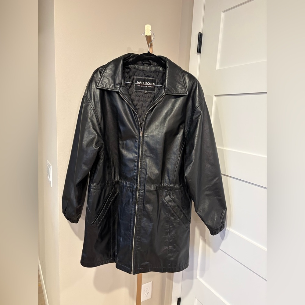 Wilson’s 100% Genuine  Leather Jacket. Size M. Excellent Condition. MSRP $320